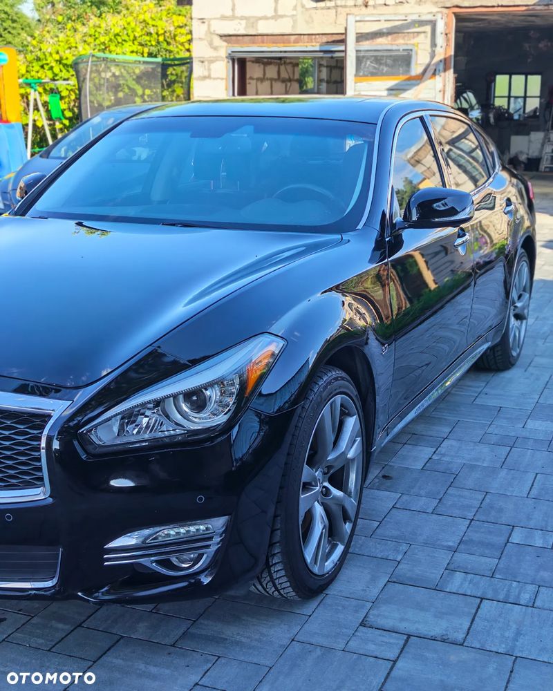 Infiniti Q70 - 5