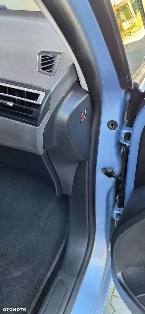Citroën C4 Picasso - 23