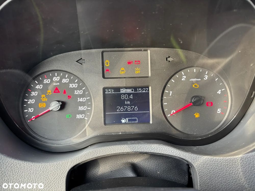 Mercedes-Benz Sprinter - 29