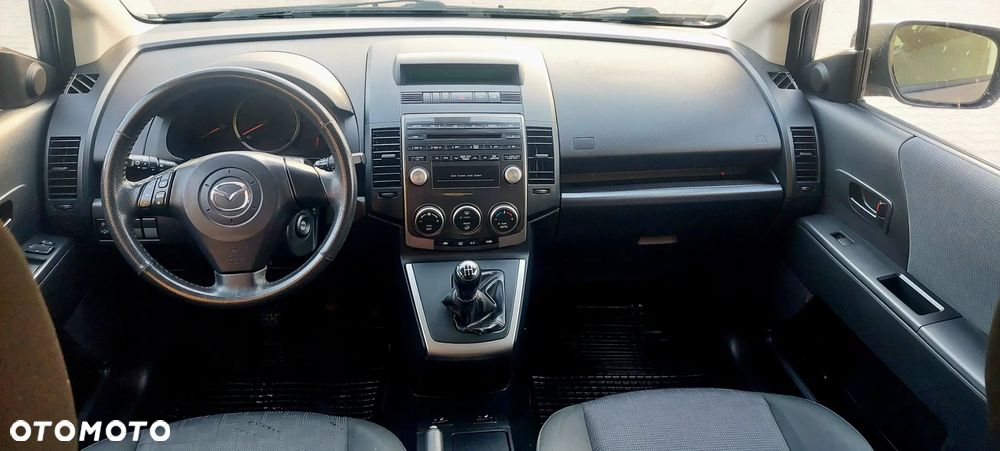 Mazda 5 - 8