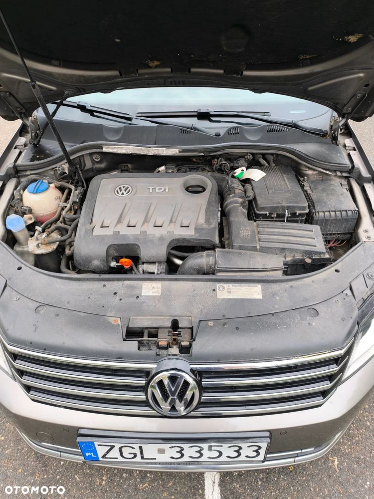 Volkswagen Passat 2.0 TDI DPF Highline DSG - 13