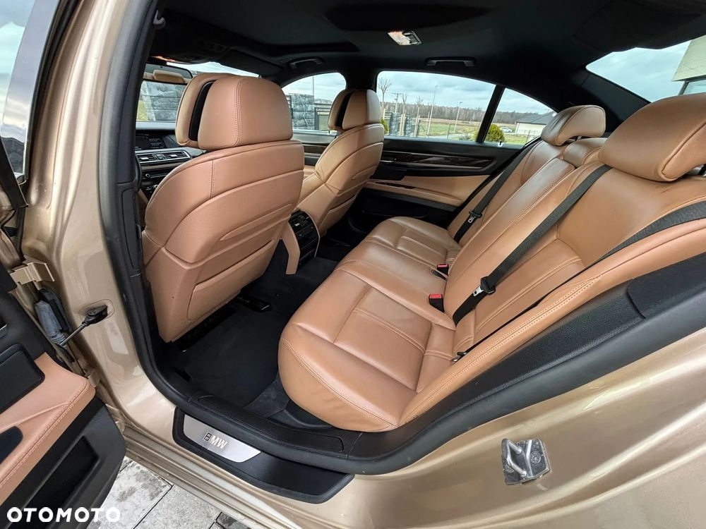 BMW Seria 7 740d xDrive - 20