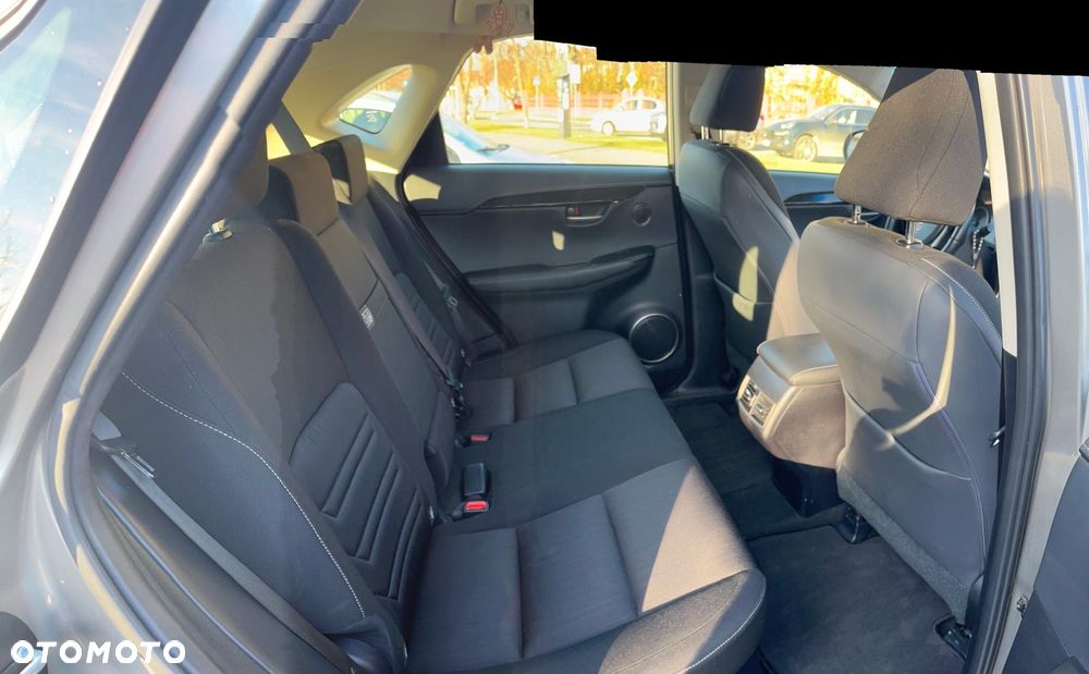 Lexus NX 300h Elite AWD - 9