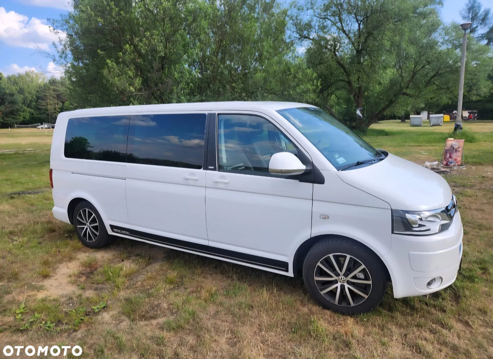 Volkswagen Multivan - 8