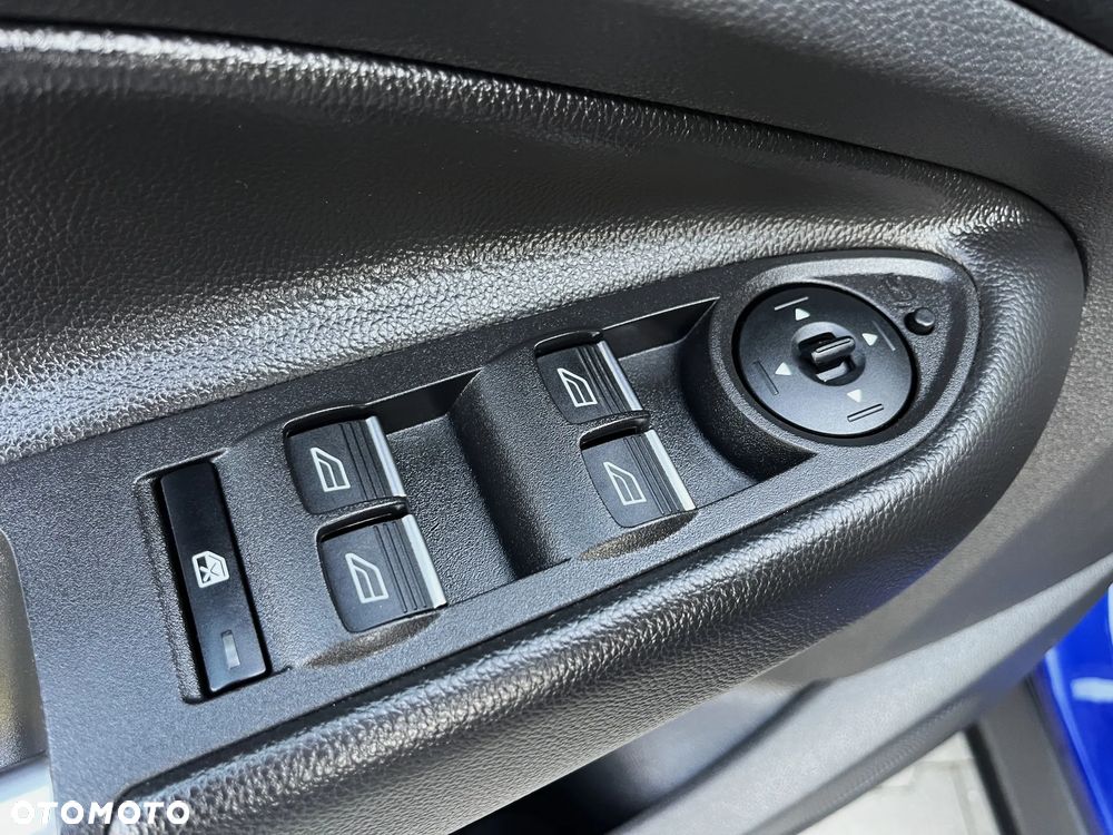 Ford Kuga 1.5 EcoBoost 2x4 Titanium - 34