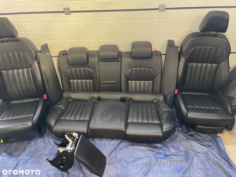 Skoda SuperB III kombi fotele kanapa komplet przód tył SKÓRA