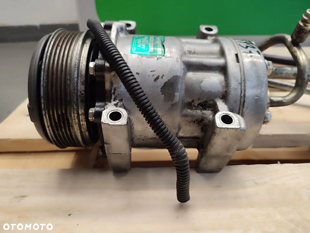 Kompresor klimatyzacji 4234471M1 Massey Ferguson 8937 - 6