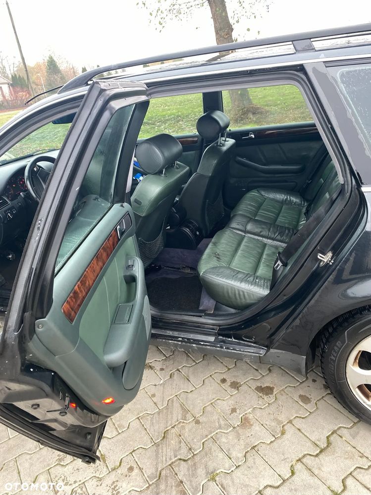 Audi A6 Avant 2.4 - 5