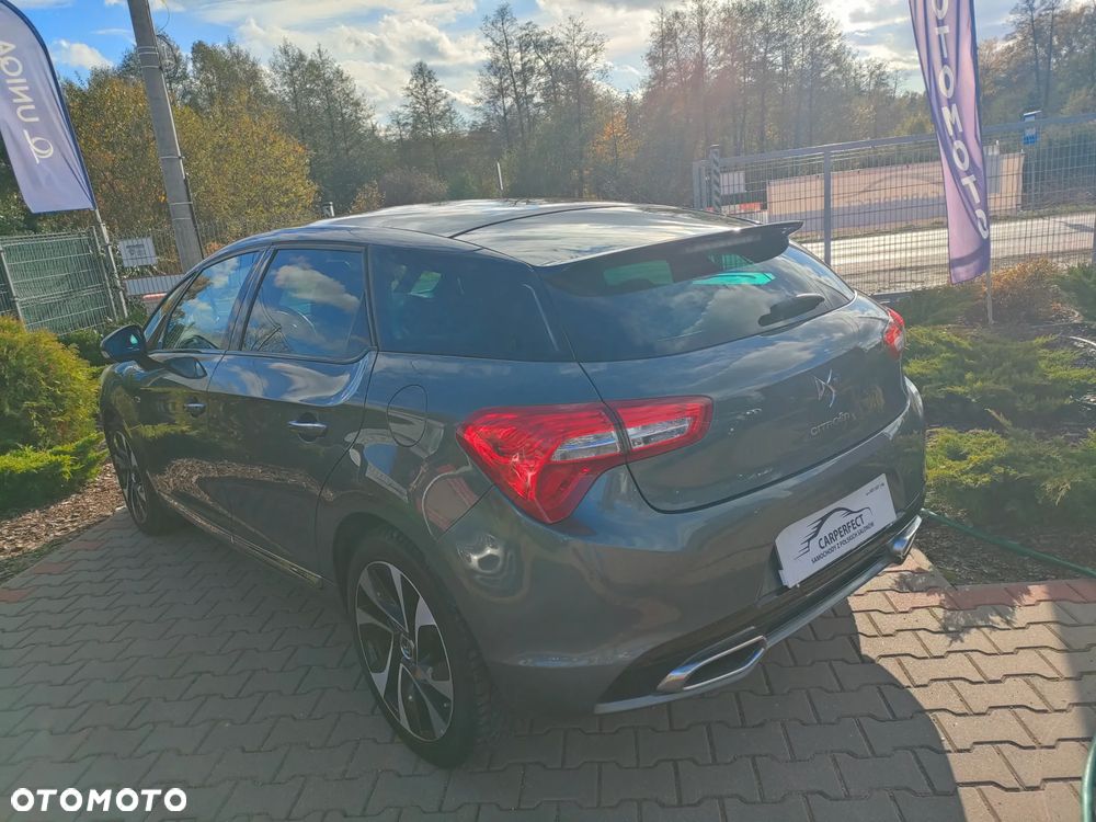 Citroën DS5 Hybrid4 - 11