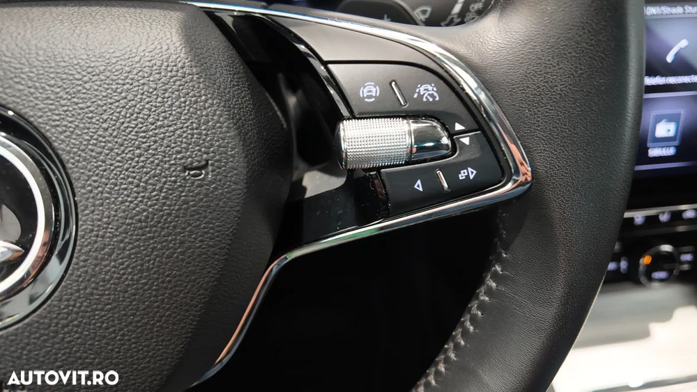 Skoda Superb 2.0 TDI DSG Ambition - 22