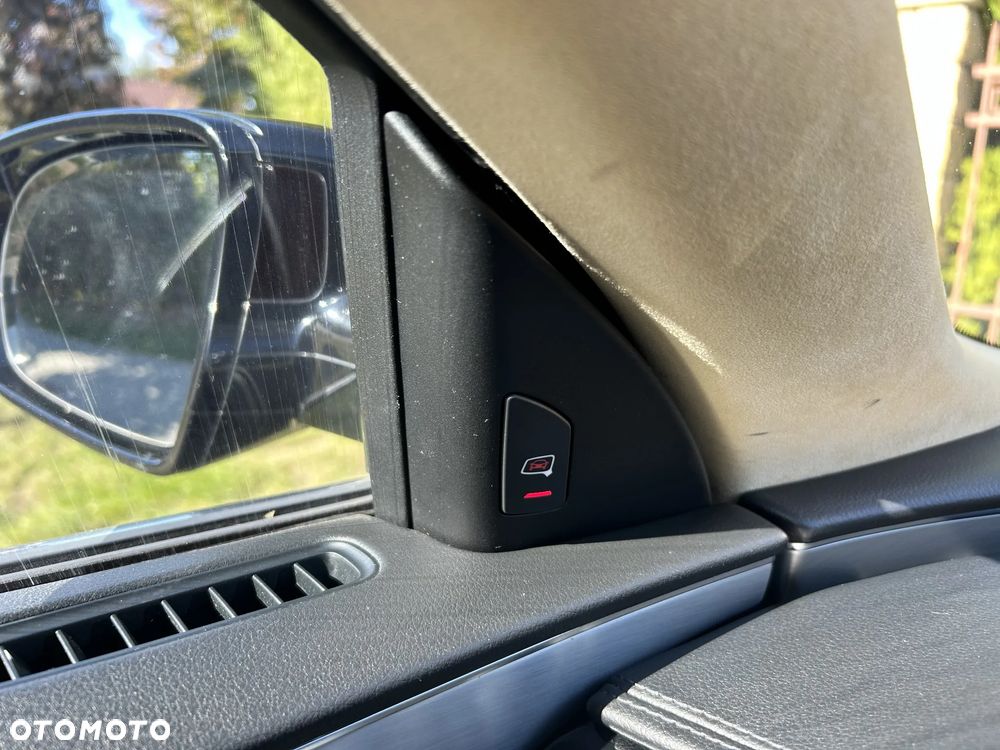 Audi A8 - 35