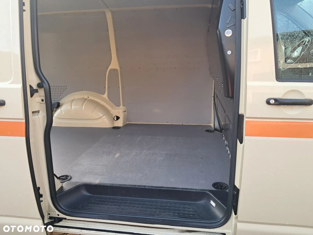 Volkswagen T- 6 Transporter - 31