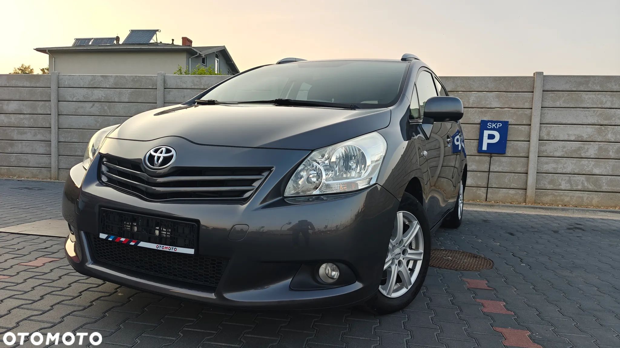 Toyota Verso 2.0 D-4D Luna - 1