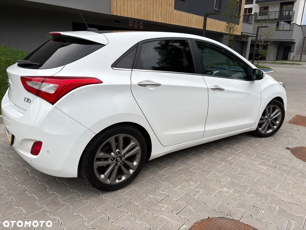Hyundai i30 1.6 GDI Premium - 6