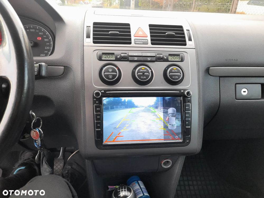 Volkswagen Touran 2.0 TDI Trendline - 15