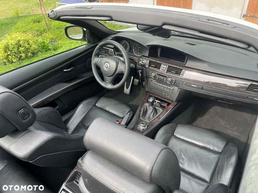 BMW Seria 3 320d - 25