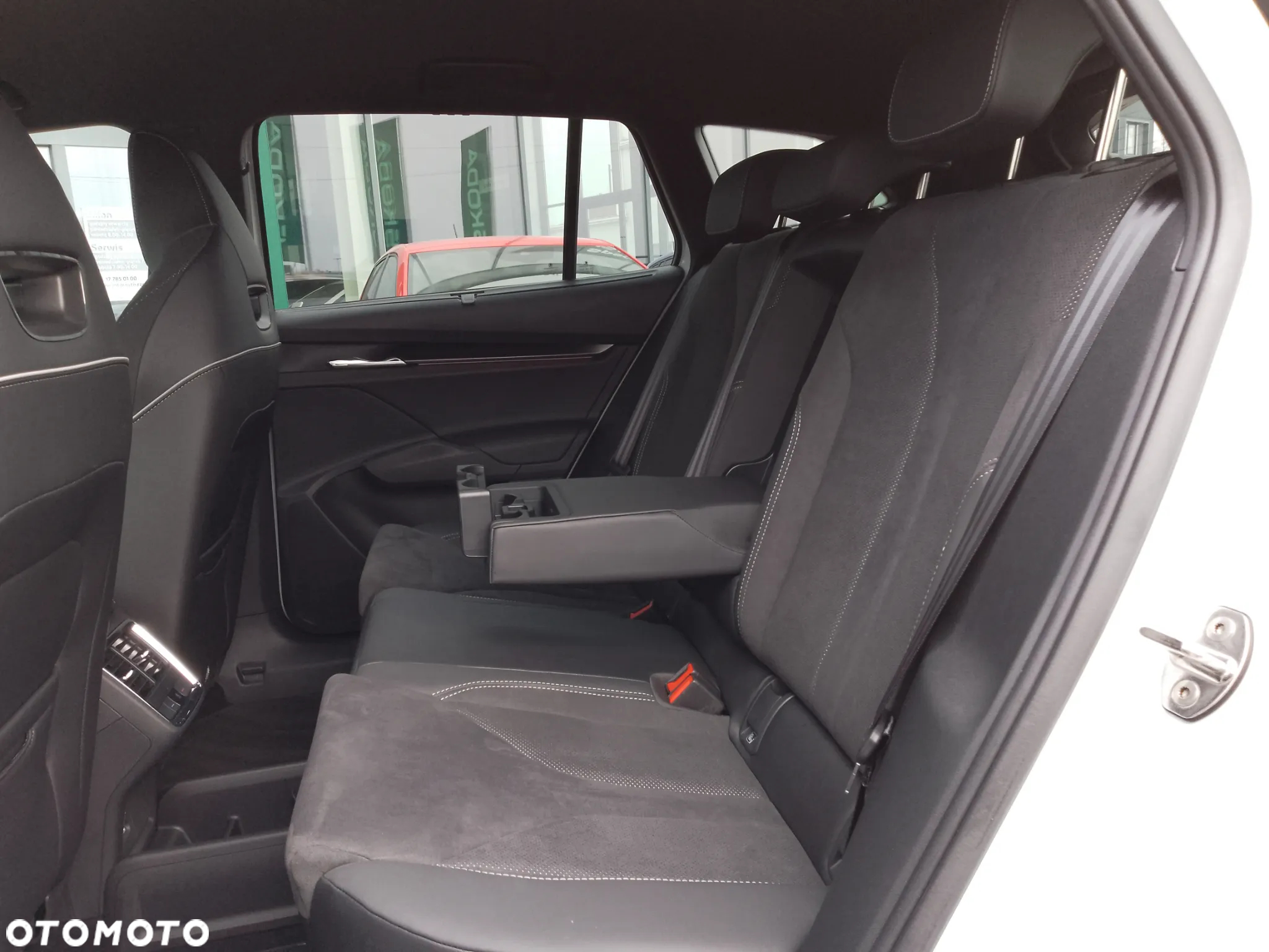 Skoda Enyaq 80x 82kWh Sportline - 11