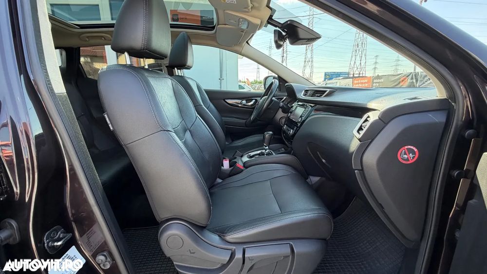 Nissan Qashqai 1.6 DCI Xtronic TEKNA+ - 20
