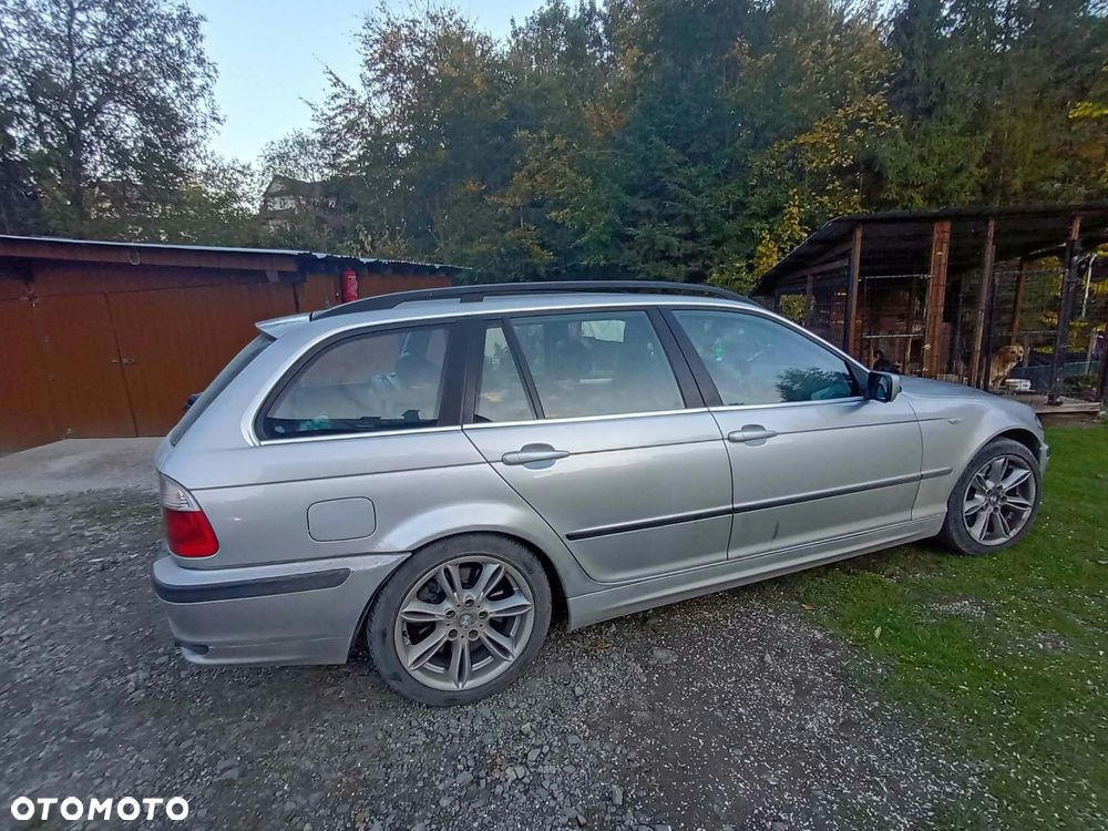 BMW E46 2004 photo 3