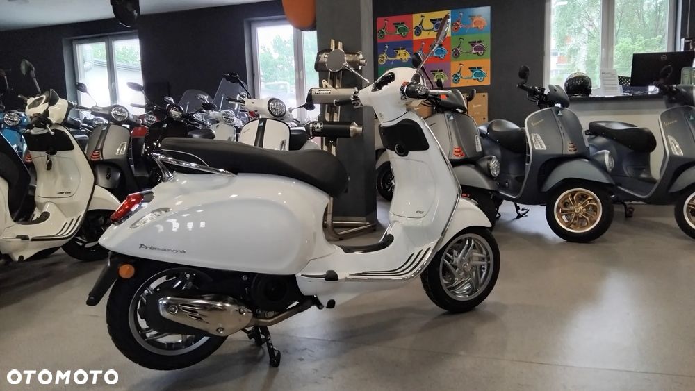 Vespa Primavera - 2