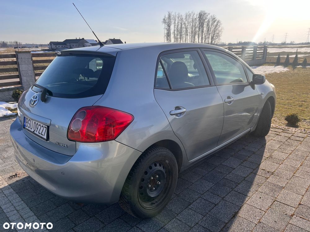Toyota Auris 2.0 D-4D Luna - 6