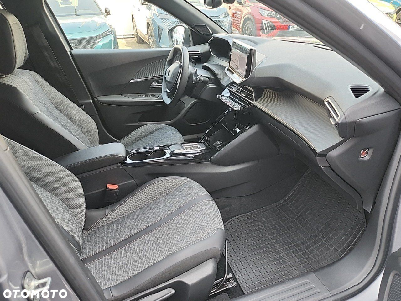 Peugeot 2008 1.2 PureTech Allure S&S EAT8 - 12