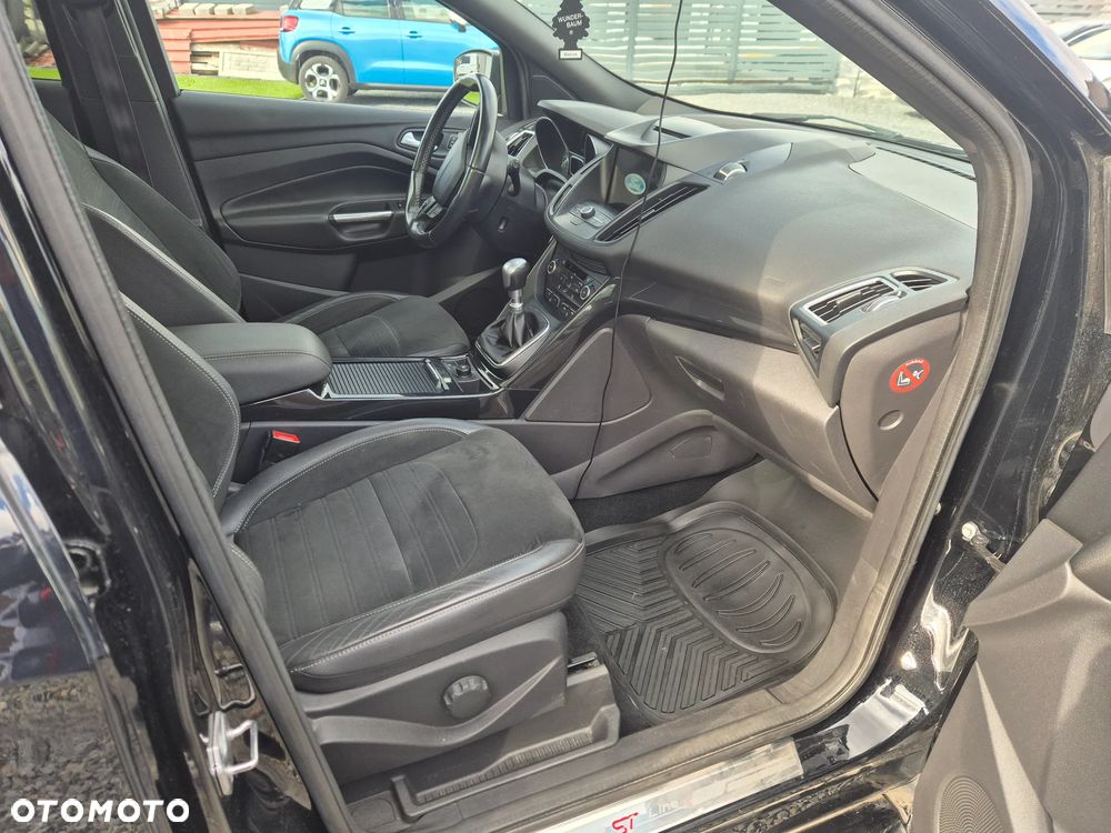 Ford Kuga 1.5 EcoBoost 2x4 ST-Line - 20