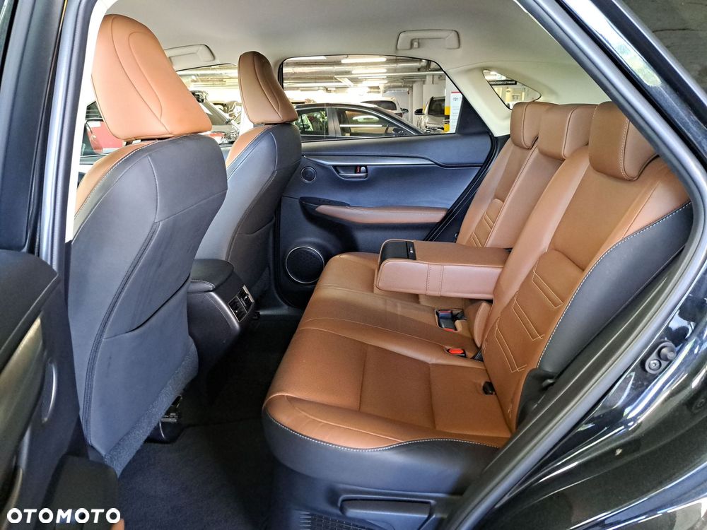 Lexus NX 300h Comfort AWD - 13