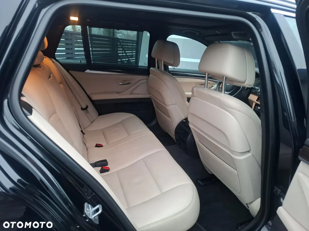 BMW Seria 5 528i Luxury Line - 21