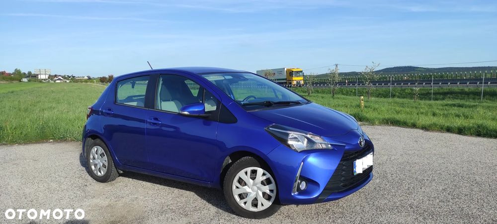 Toyota Yaris 1.5 Premium - 1
