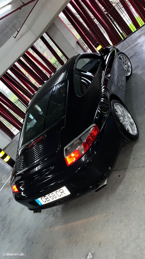 Porsche 911 (996) Carrera - 8
