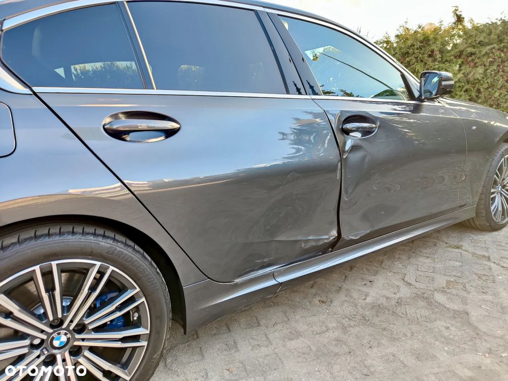 BMW Seria 3 330e M Sport - 19