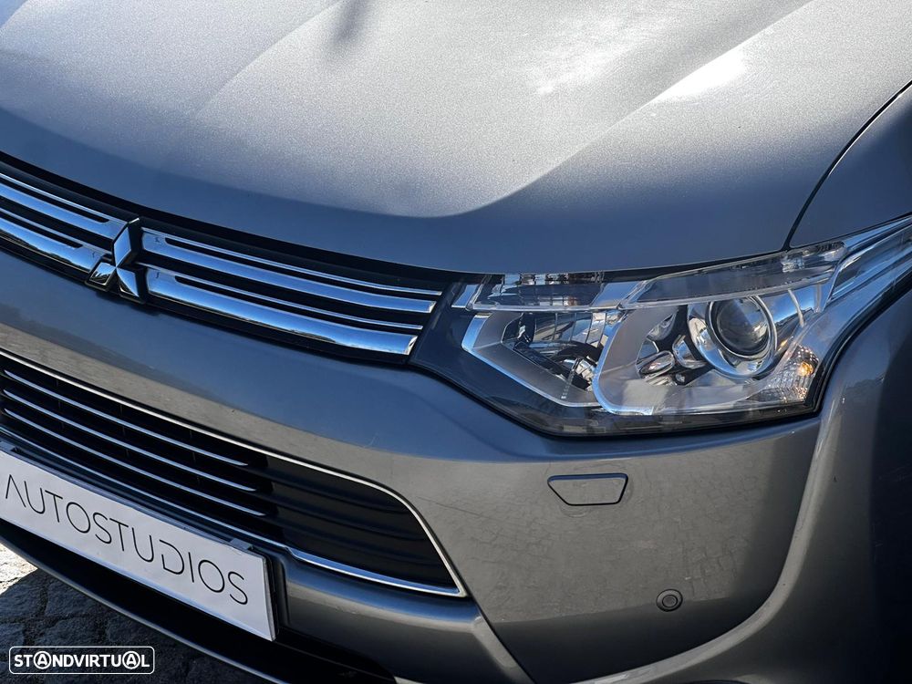 Mitsubishi Outlander 2.0 4WD - 11