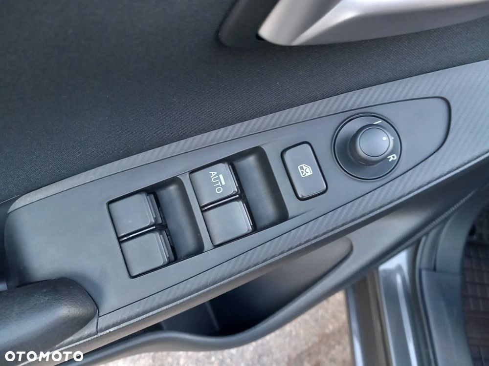 Mazda 2 SKYACTIV-G 90 KIZOKU - 9