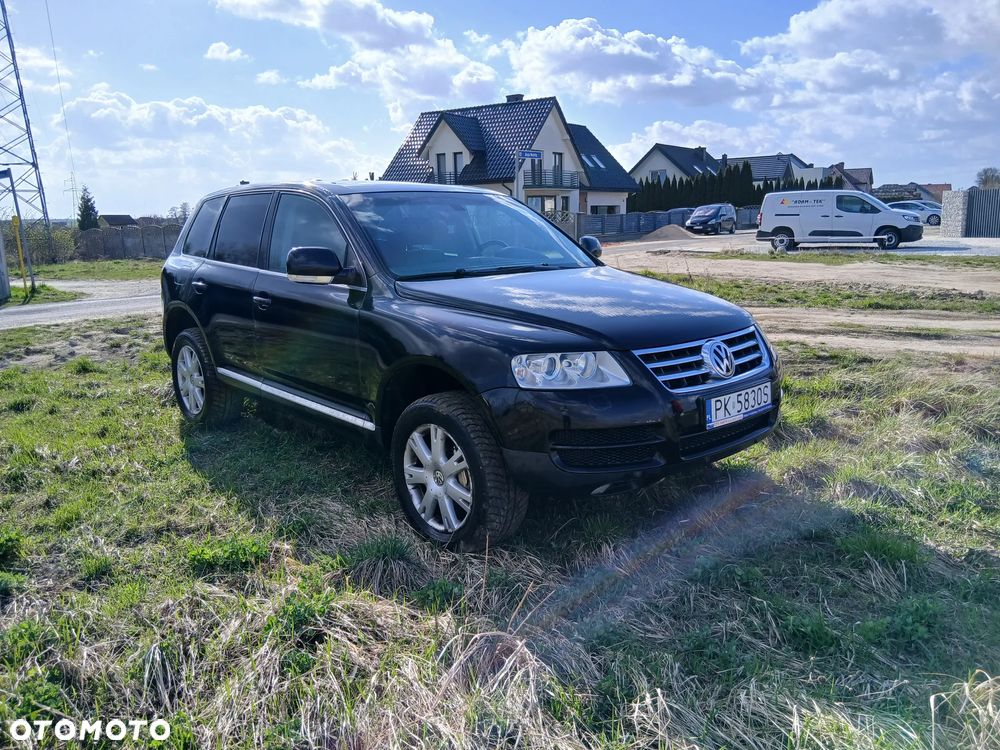 Volkswagen Touareg - 1