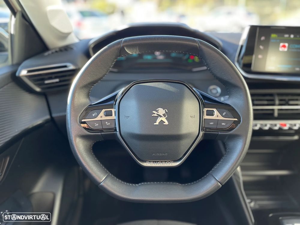 Peugeot e-208 50 kWh Active — fotografia 11