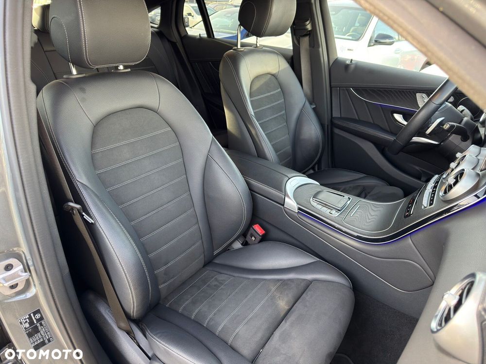 Mercedes-Benz GLC - 19