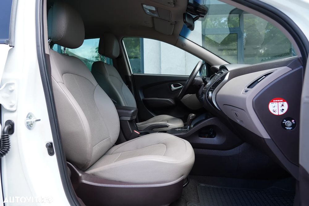 Hyundai ix35 2.0 CRDI 4WD Automatik Style - 9
