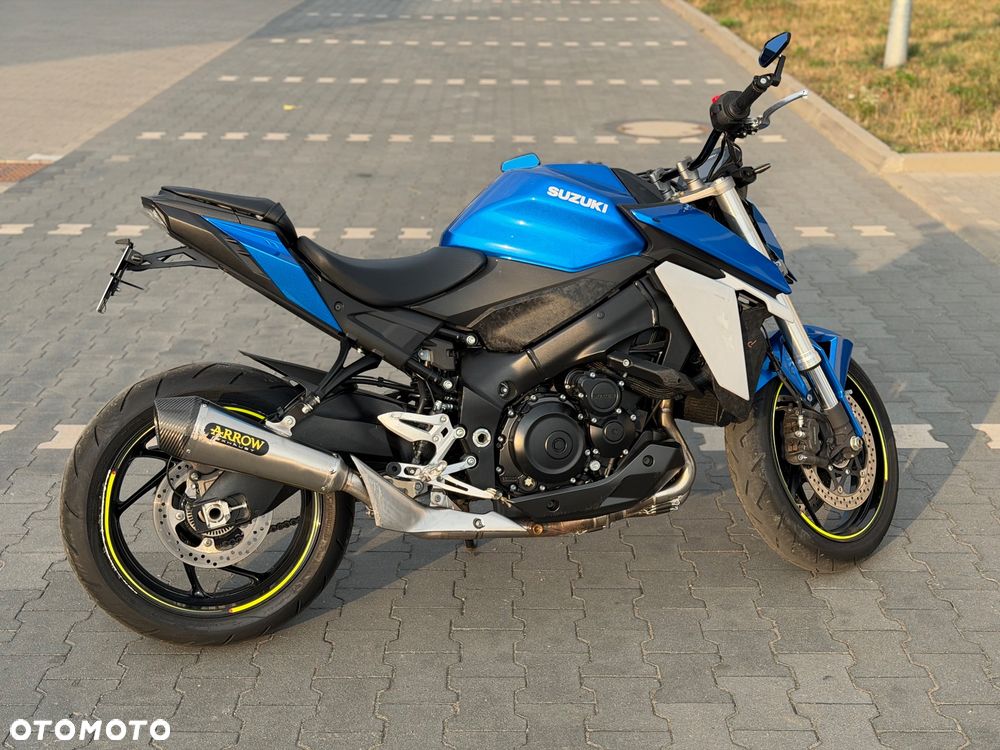Suzuki GSX - 9