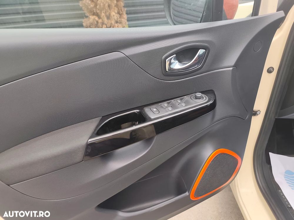 Renault Captur ENERGY TCe Intens - 11