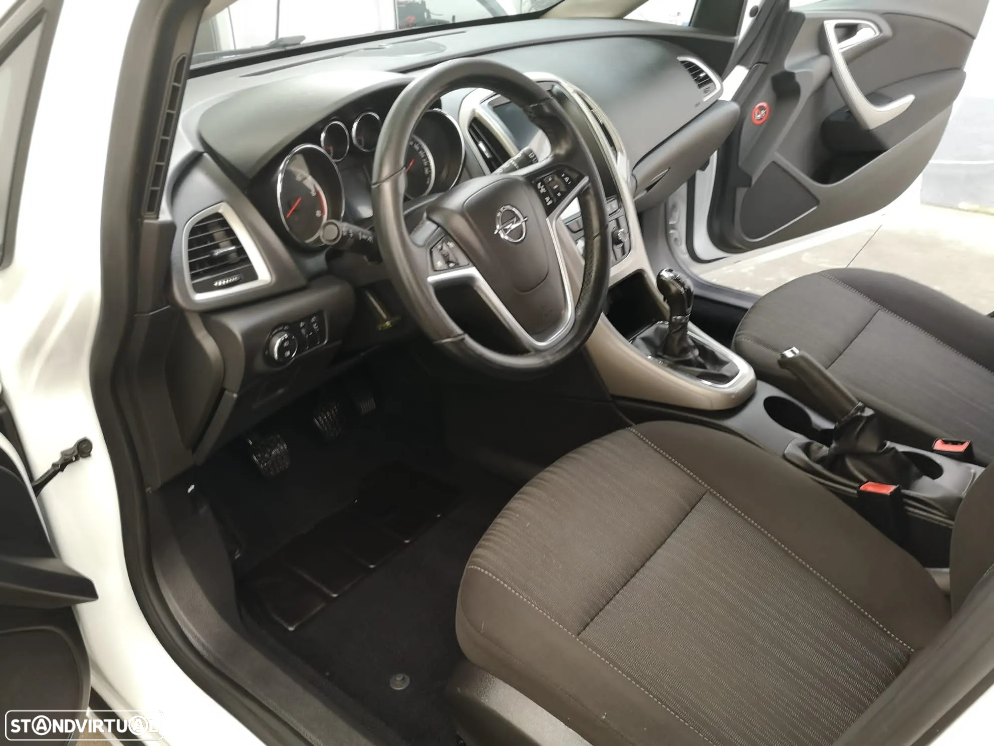 Opel Astra 1.3 CDTi Enjoy - 15