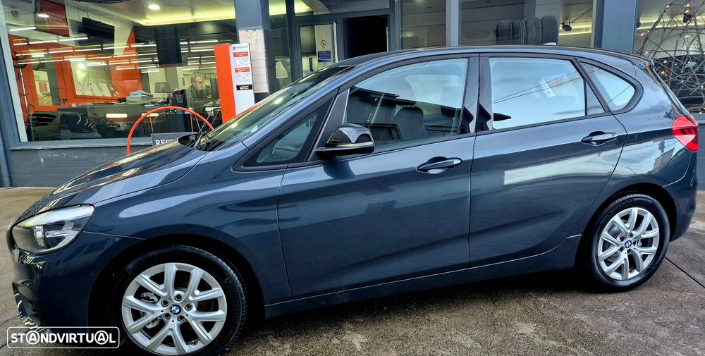 BMW 218 Active Tourer i Luxury Line - 9