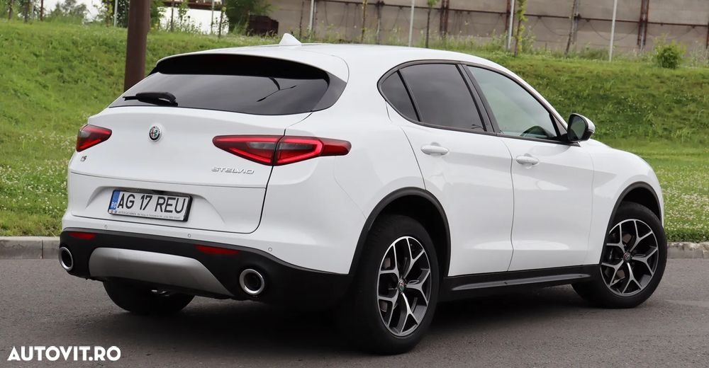 Alfa Romeo Stelvio 2.2 16V AT8-Q4 Executive - 10