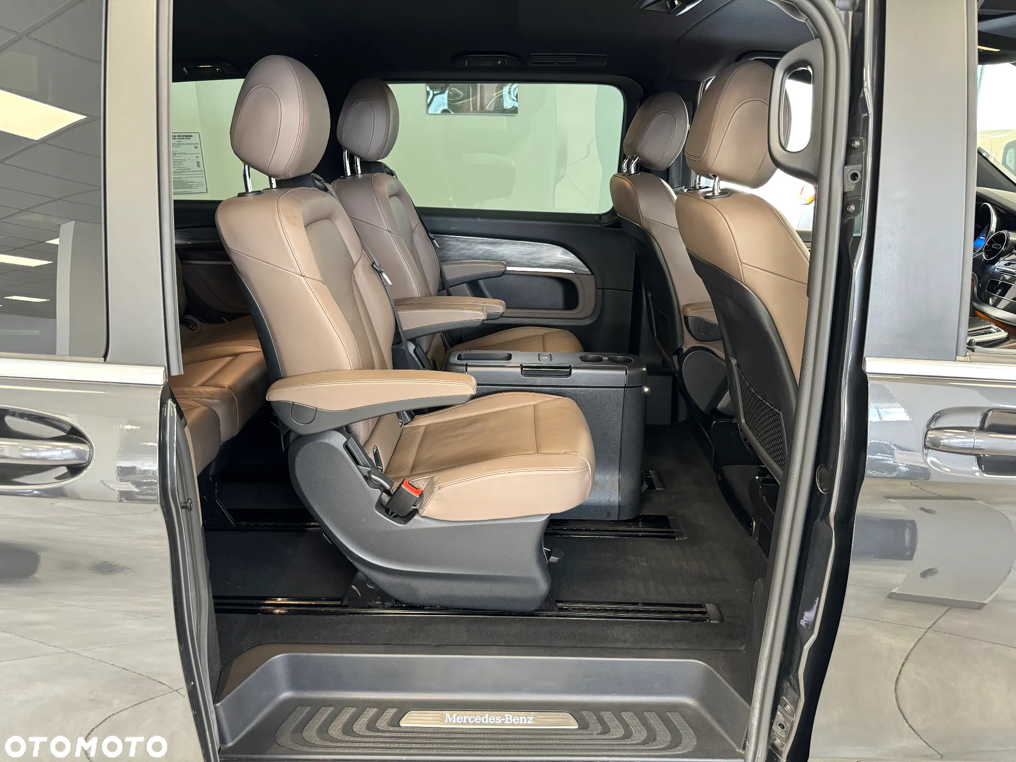 Mercedes-Benz Klasa V 300 d Avantgarde 9G-Tronic (d³ugi) - 22