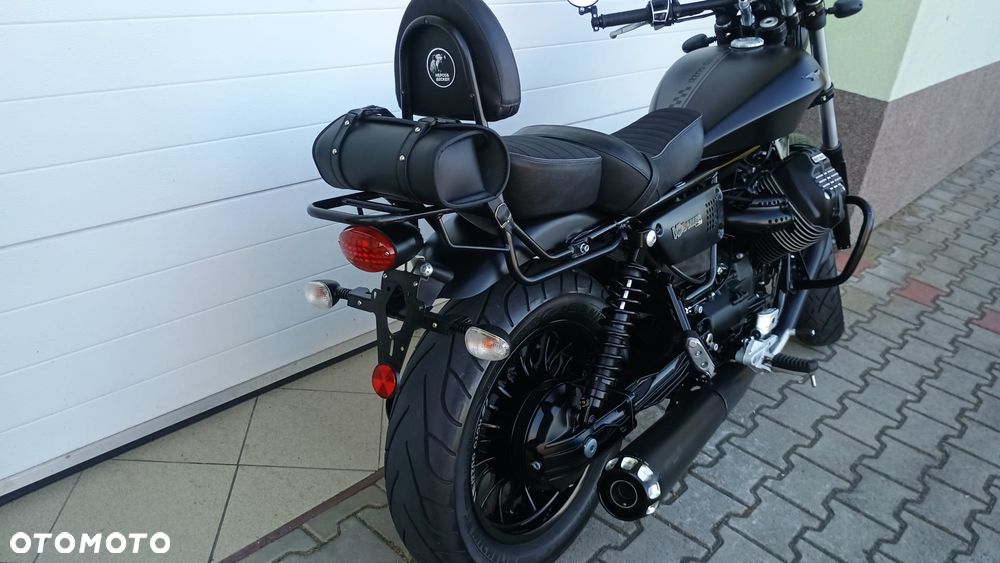 Moto Guzzi V9 - 38