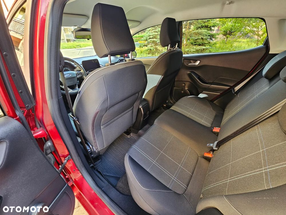 Ford Fiesta 1.1 S&S COOL&CONNECT - 18