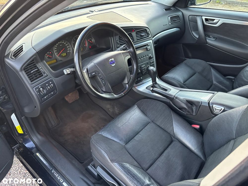 Volvo V70 2.4 Momentum - 18