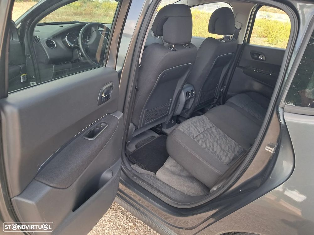 Peugeot 3008 - 12