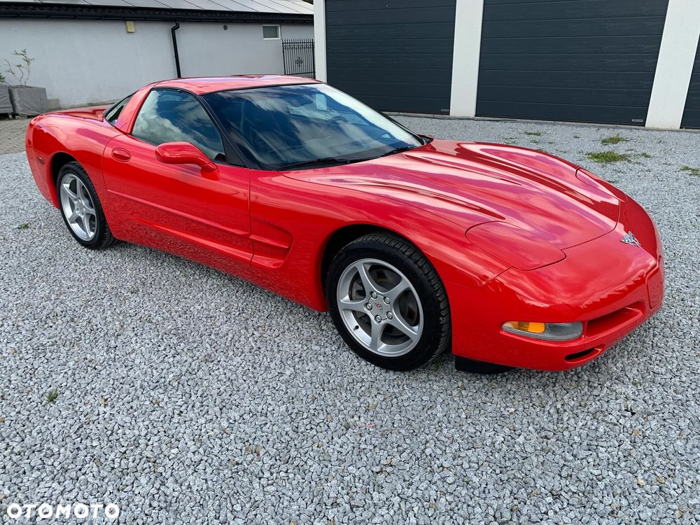 Chevrolet Corvette - 8