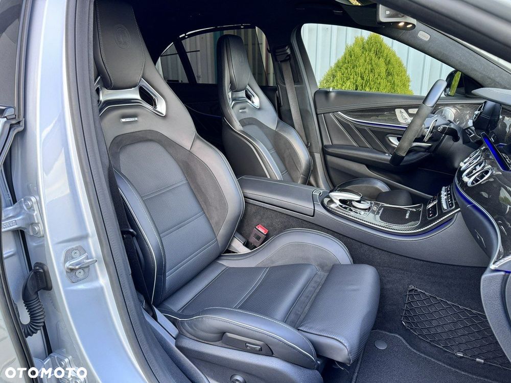 Mercedes-Benz Klasa E AMG 63 S 4-Matic+ - 16